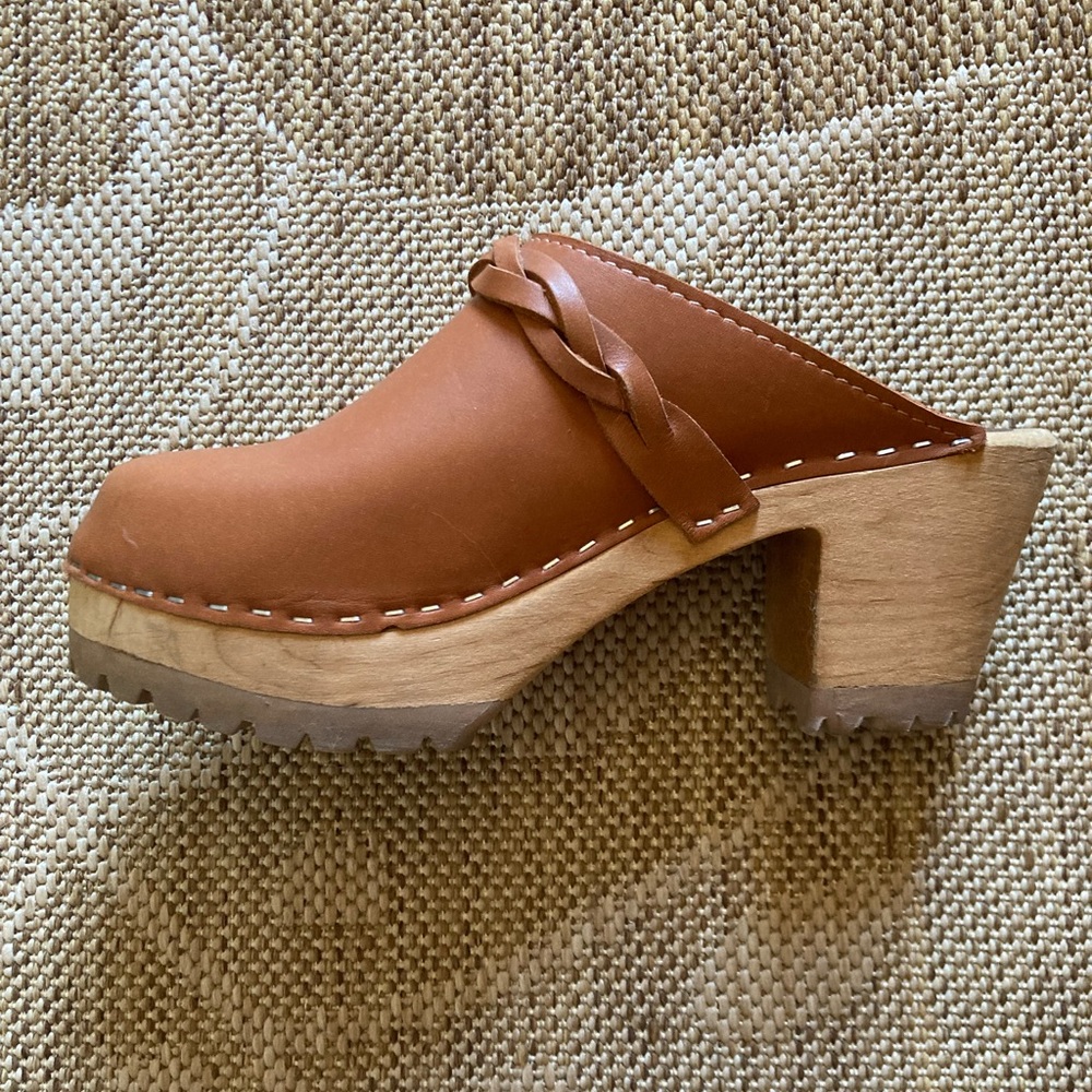 MIA Swedish Clogs 39